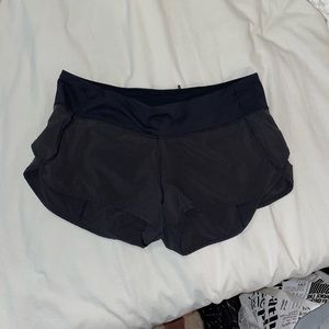Lululemon Speed Up shorts 2.5”